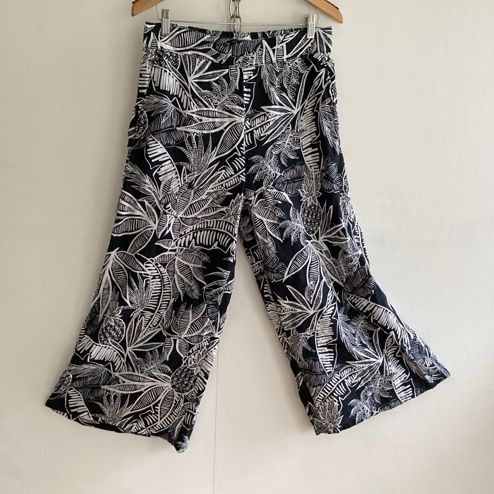 WideLeg Cropped Christian Siriano Black and White Tropical Print Linen Pants L